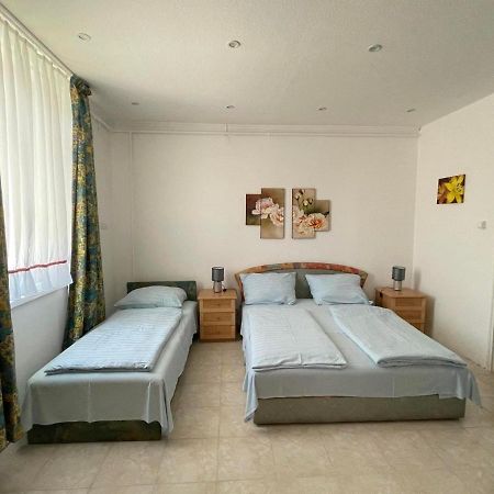 Lelle Centrum Vendeghaz Balatonlelle Dış mekan fotoğraf
