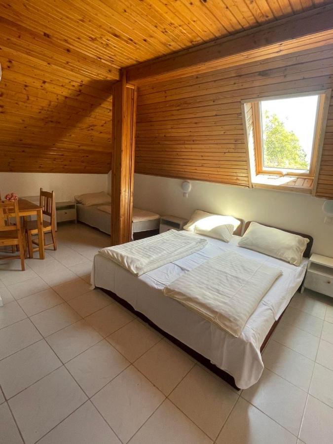 Lelle Centrum Vendeghaz Balatonlelle Dış mekan fotoğraf