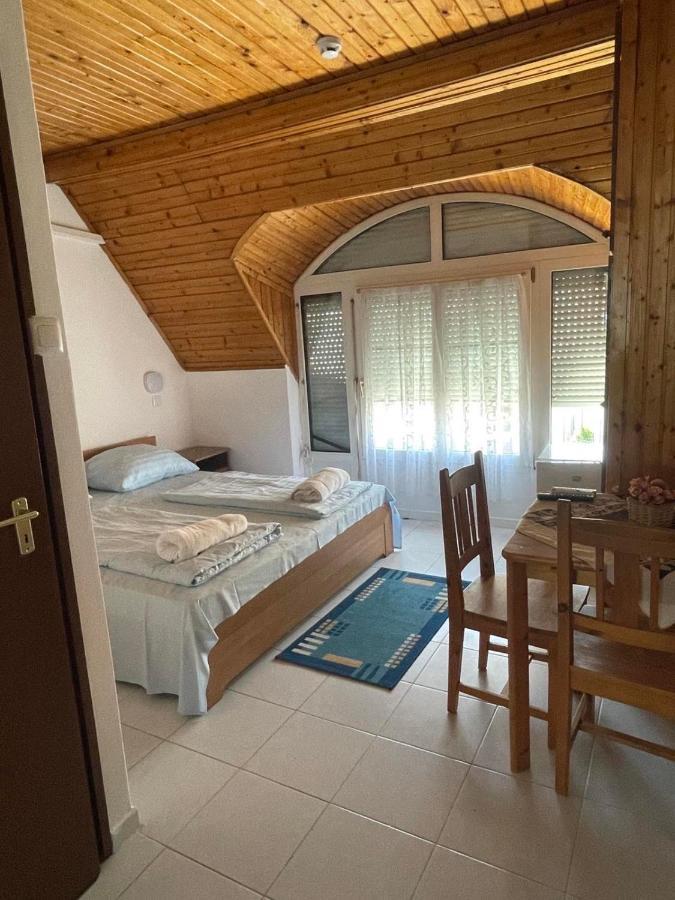 Lelle Centrum Vendeghaz Balatonlelle Dış mekan fotoğraf